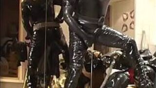 Roxina2005HotAndSexyLatex270205.WMV porn video